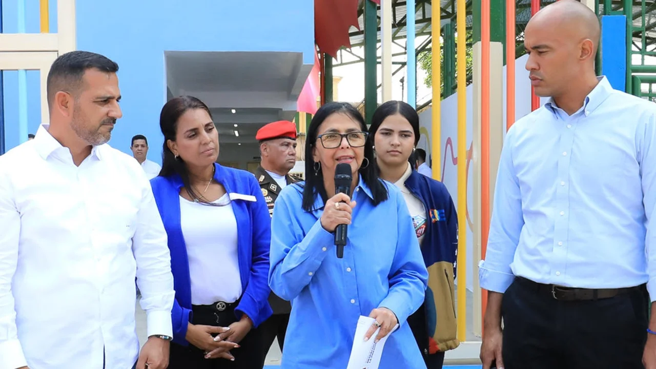 Alerta diplomático: Venezuela restabelece acesso ao X após ofensiva digital