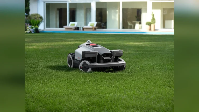 Revolução: Robô corta grama com precisão 3D e LiDAR